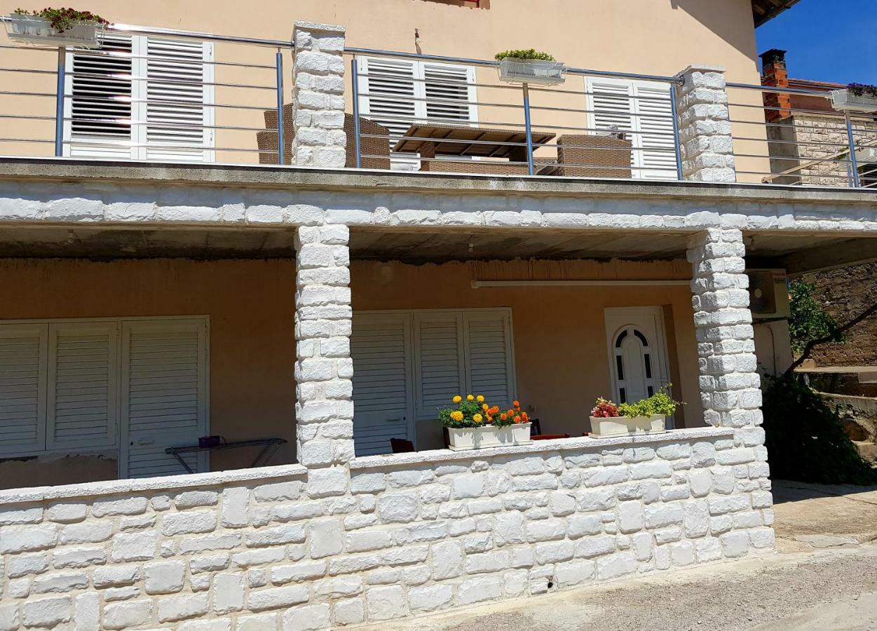 Apartment M&M Brna Exterior foto